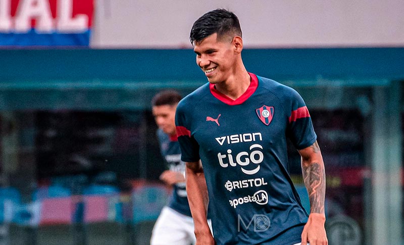 Robert Morales, delantero de Cerro Porteño. Imagen: @MardizDeportiva