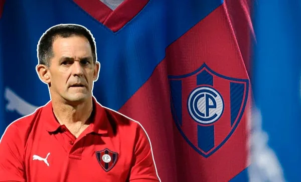 Víctor Bernay, entrenador de Cerro Porteño.